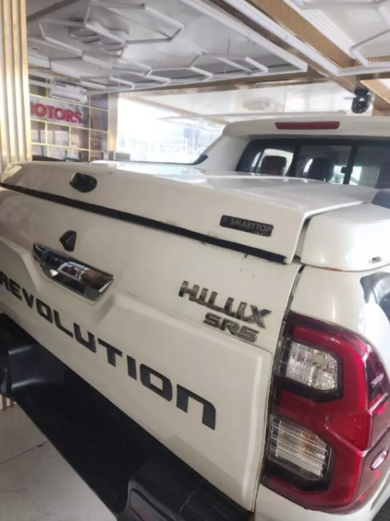 TOYOTA Hilux   - 2018
