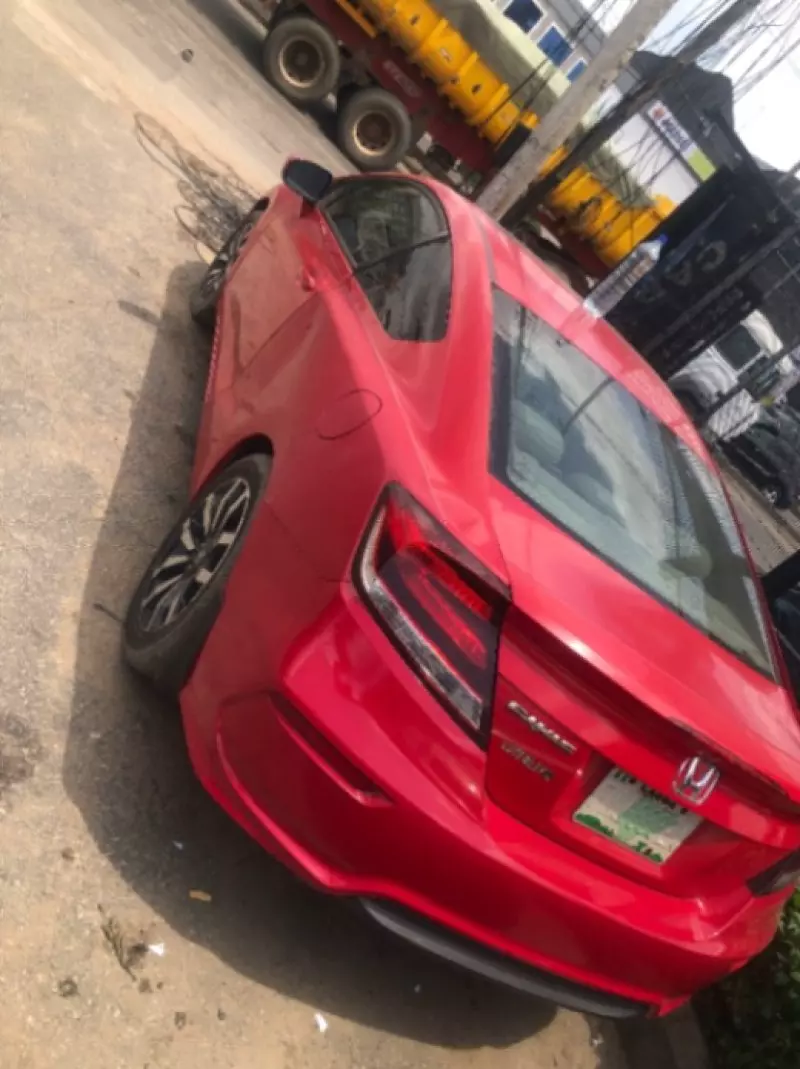 Honda Civic   - 2014