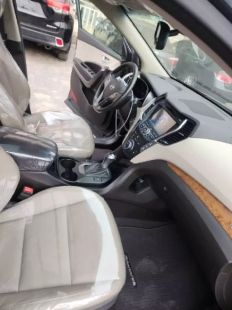 Hyundai Santa Fe - 2016