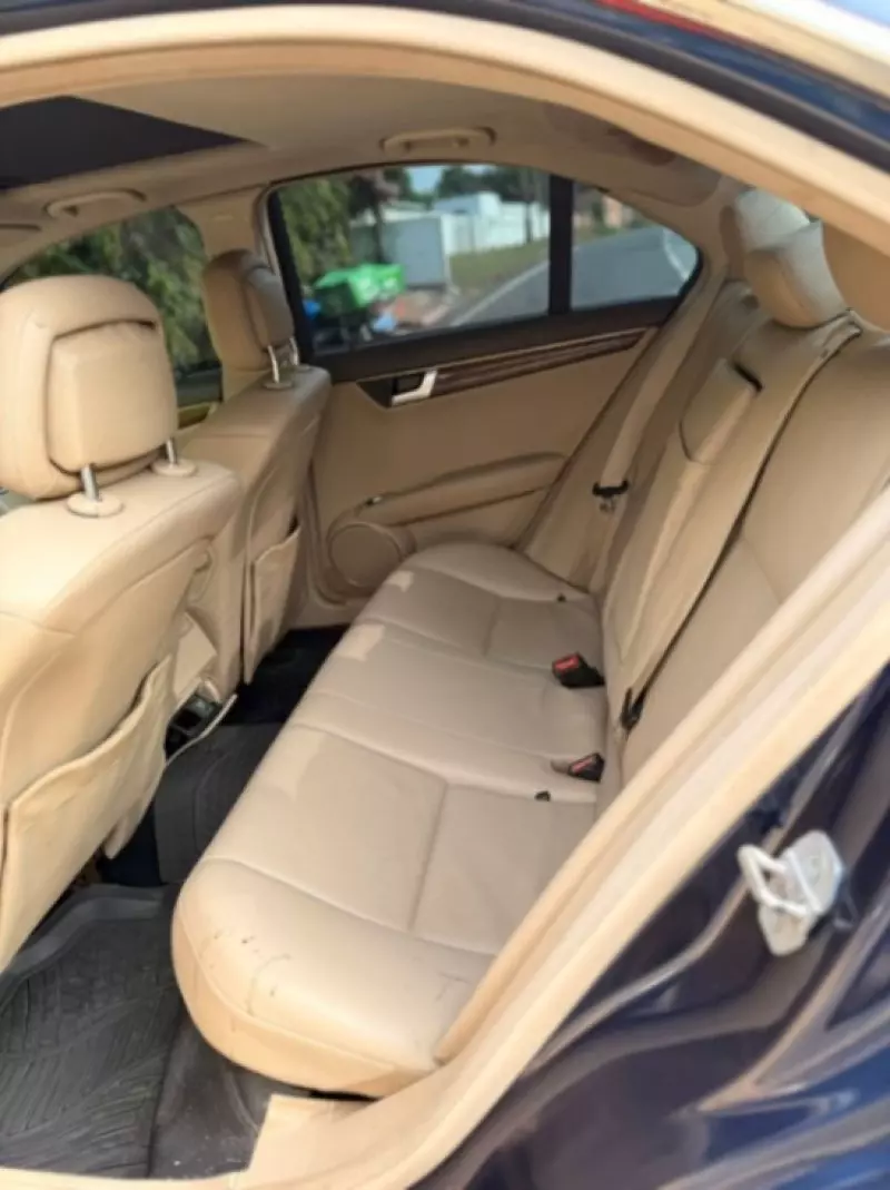 Mercedes-Benz C 300   - 2012