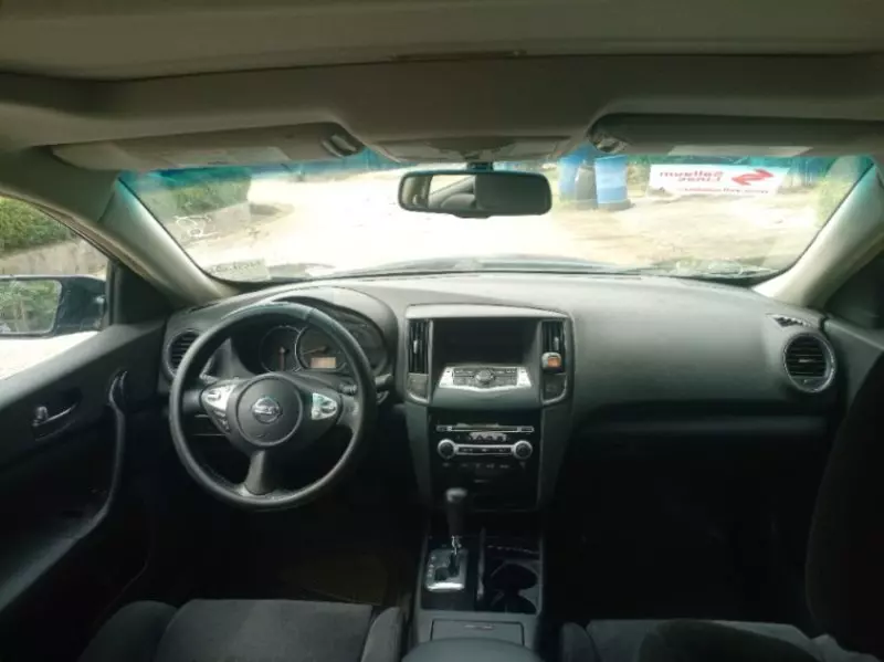 Nissan Maxima   - 2011