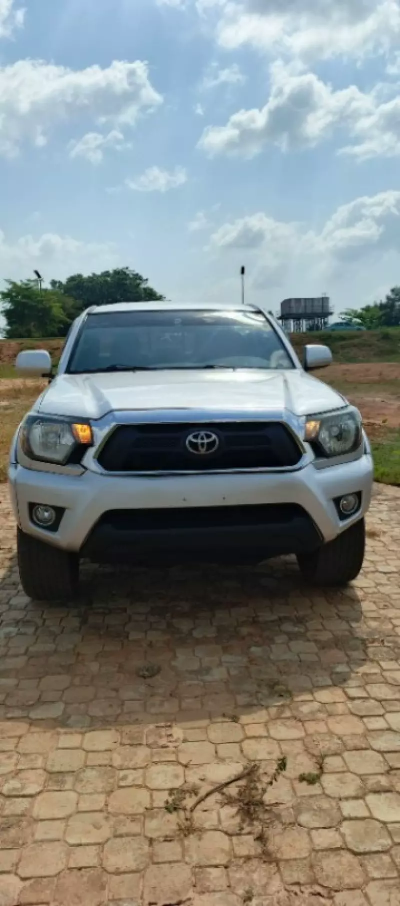 Toyota Tacoma   - 2012