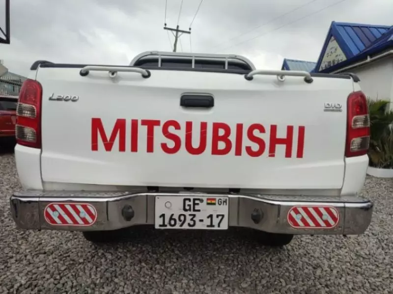 Mitsubishi L200 Double Cabin   - 2017