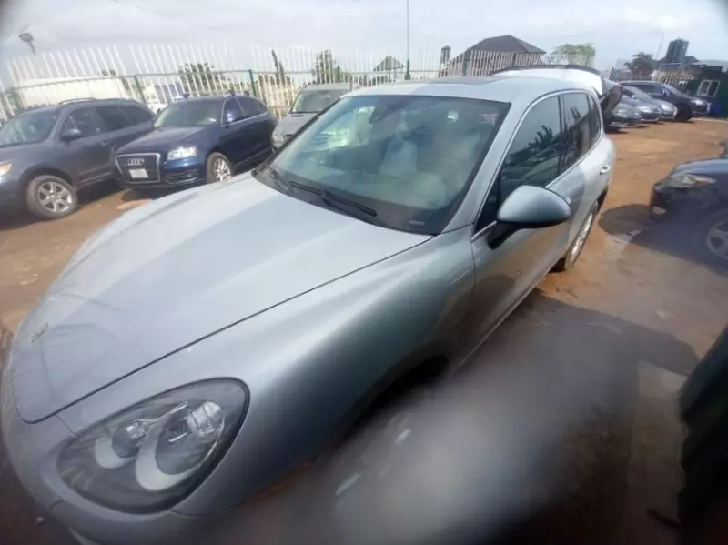 PORSCHE Cayenne   - 2013