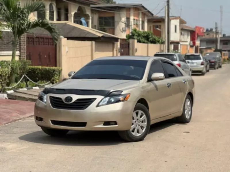 Toyota Camry   - 2007