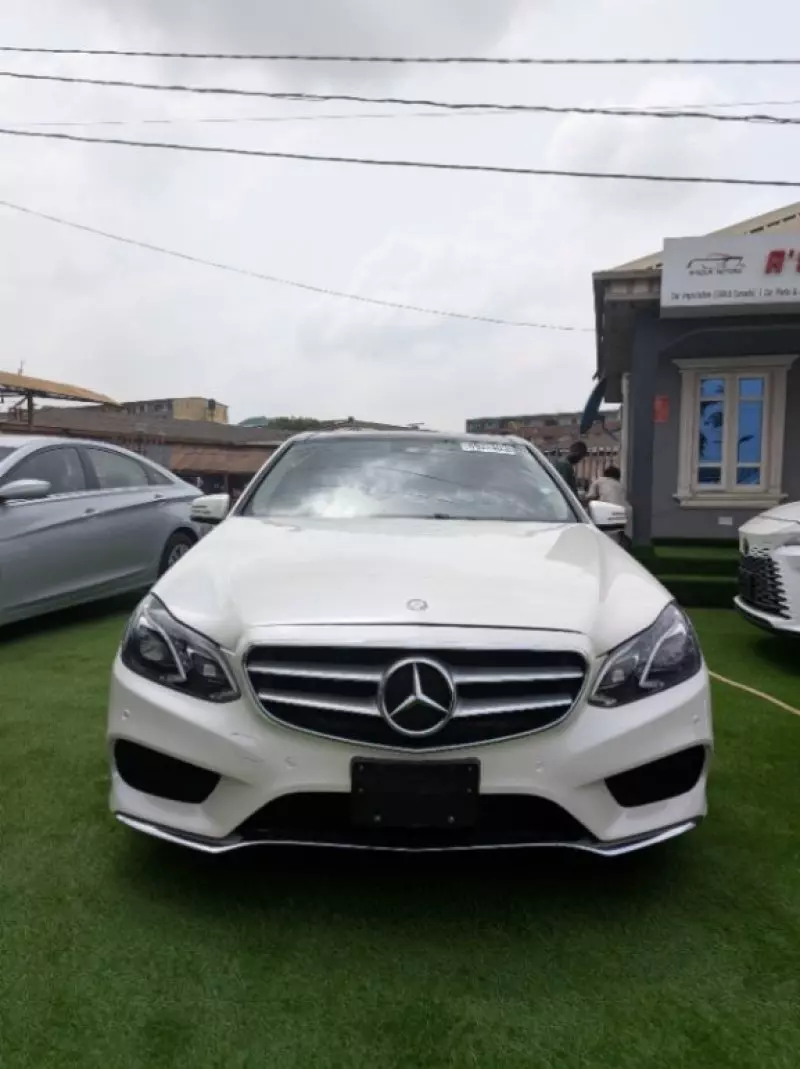 Mercedes-Benz E350   - 2014