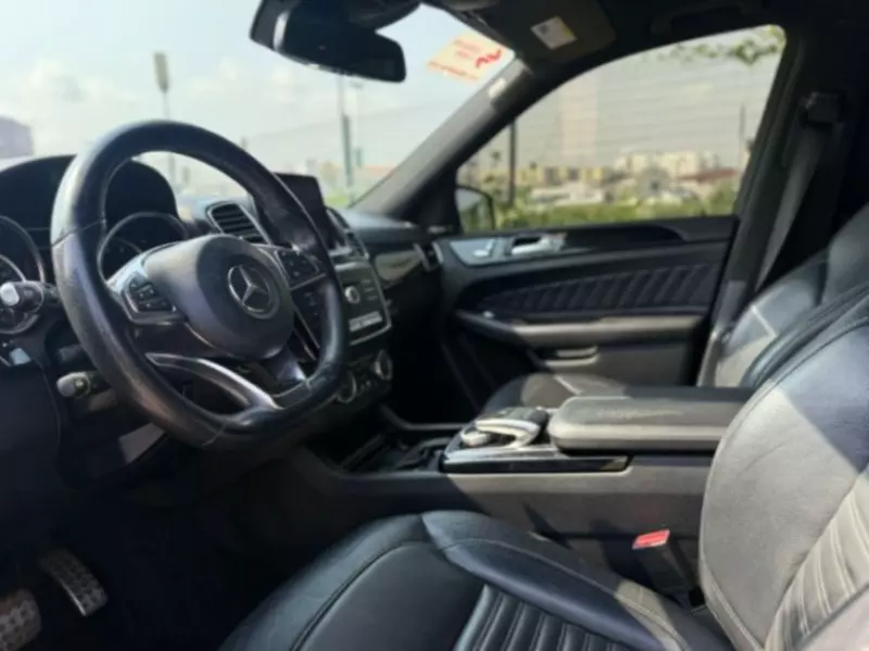 Mercedes-Benz GLE-Class   - 2017