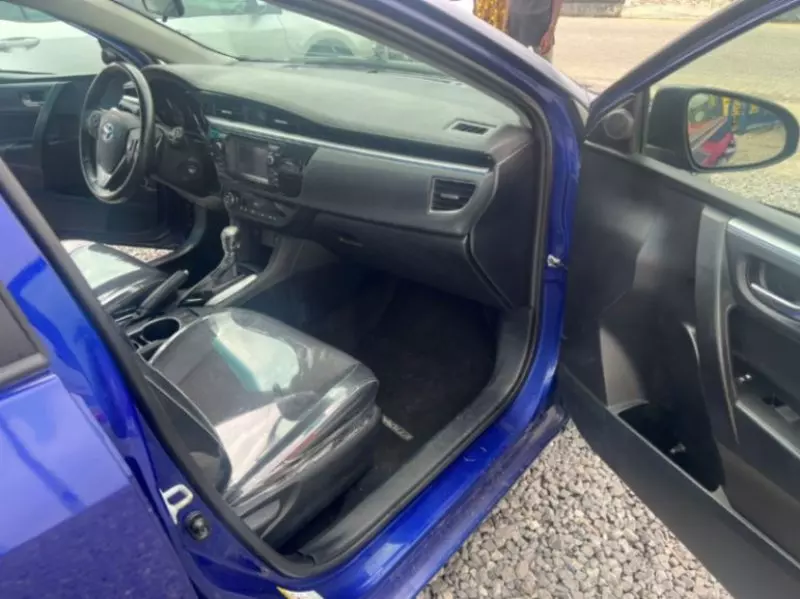 Toyota Corolla   - 2013