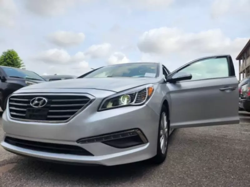 Hyundai Sonata   - 2015