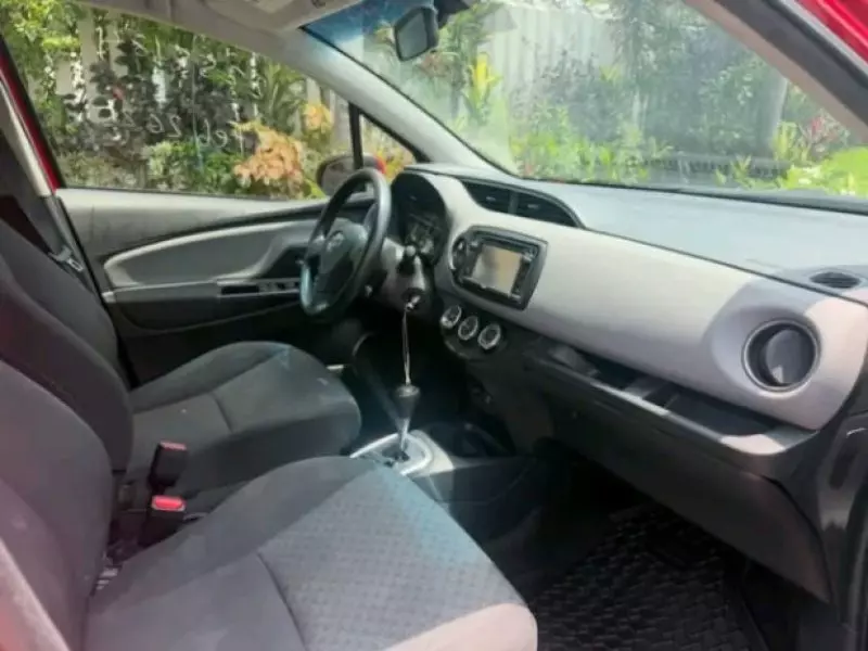 TOYOTA yaris   - 2015