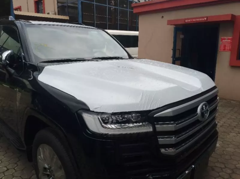 Toyota Land Cruiser   - 2025