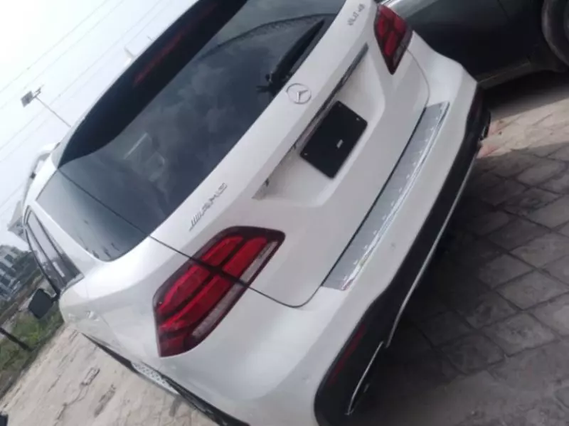 Mercedes-Benz GLE 43 AMG   - 2018