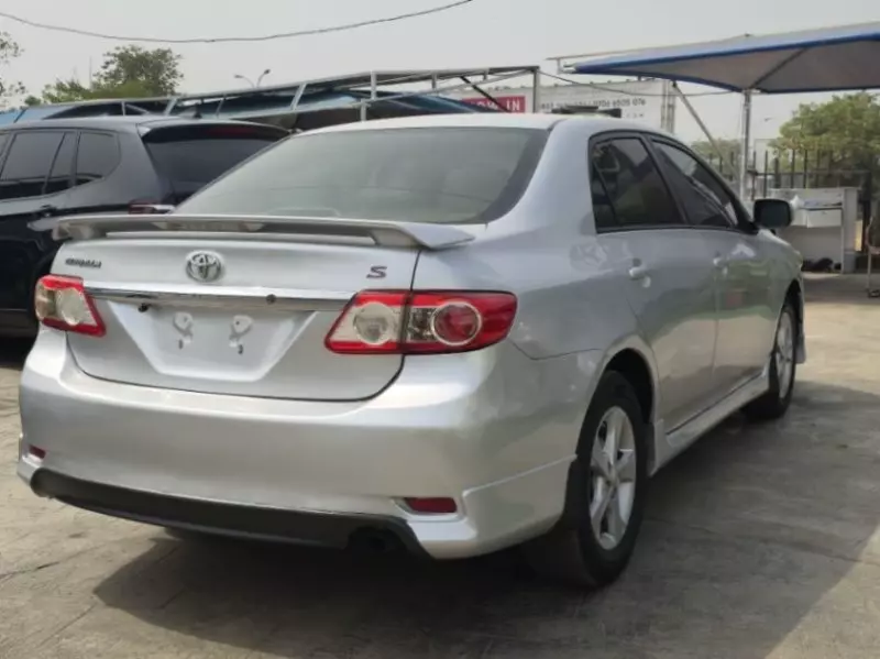 Toyota Corolla - 2013