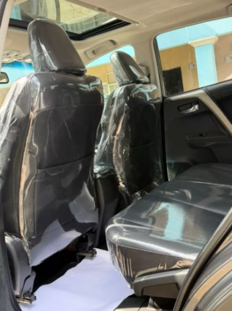 Toyota RAV 4   - 2014