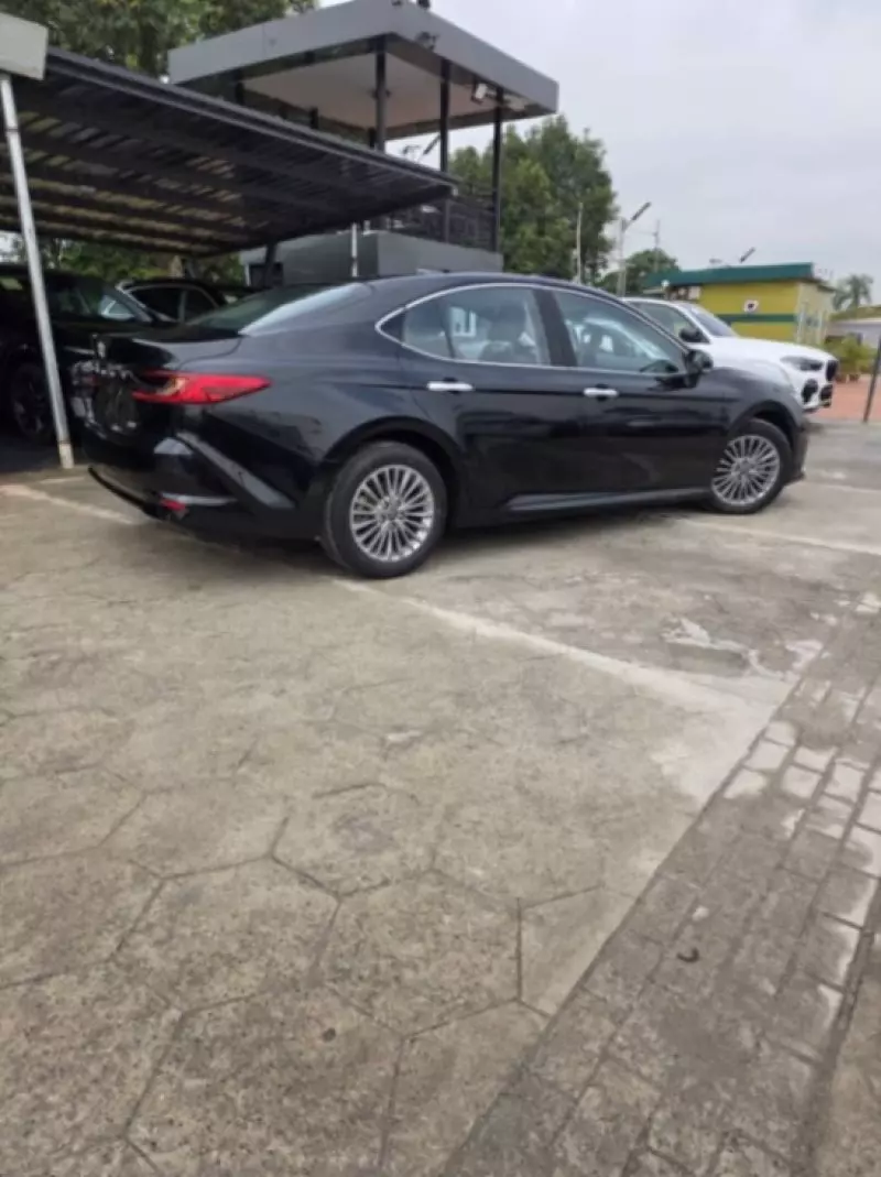 TOYOTA Camry   - 2025