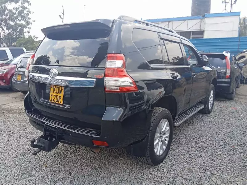 Toyota Landcruiser Prado   - 2014