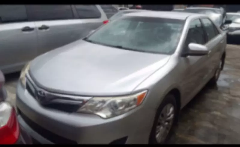 Toyota Camry   - 2014