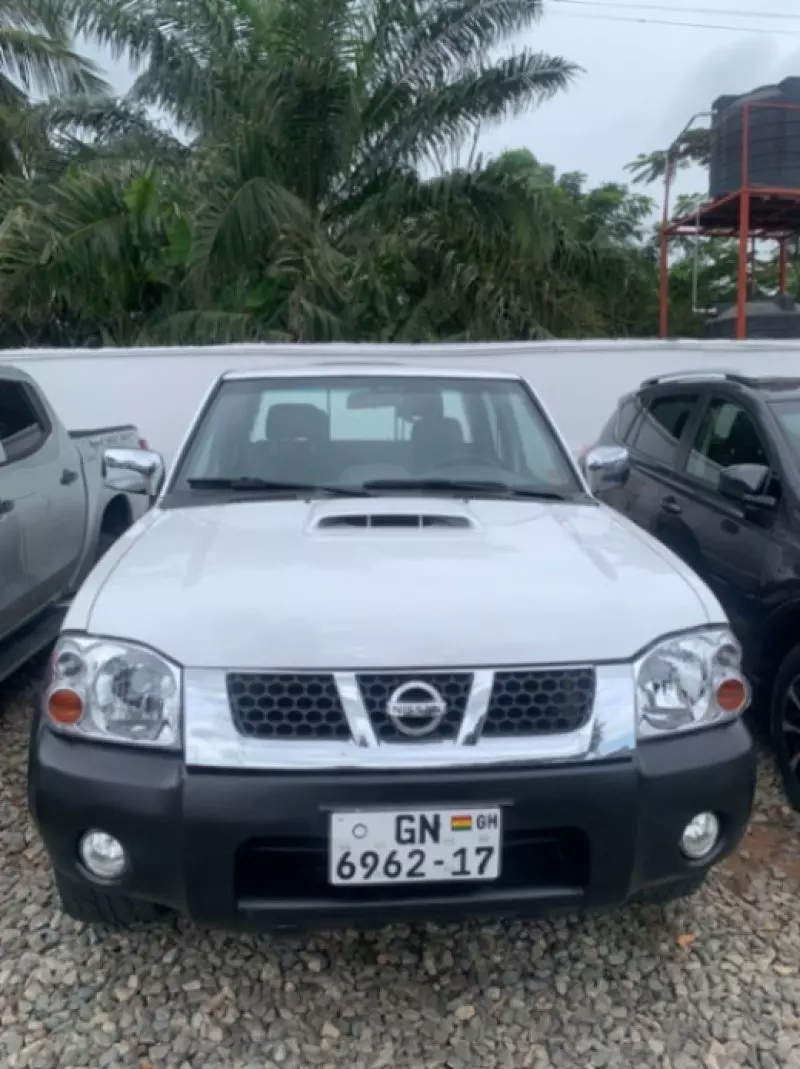 Nissan NP 300   - 2017