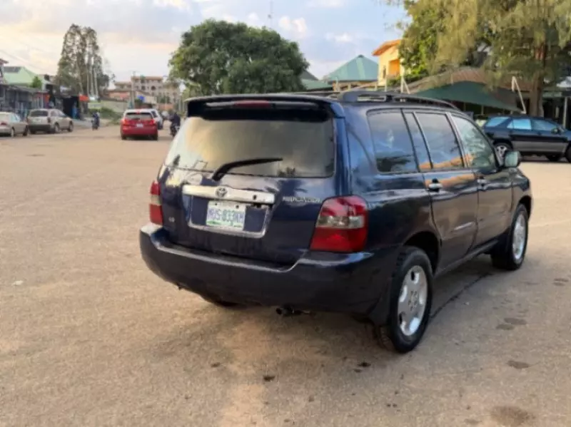 TOYOTA Highlander   - 2004