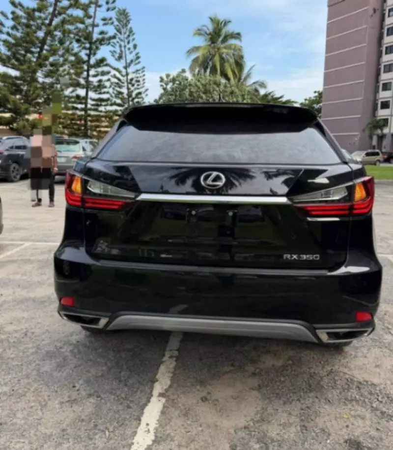 Lexus RX   - 2021