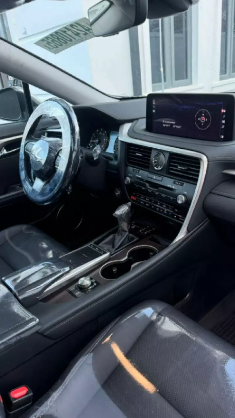 Lexus RX   - 2020