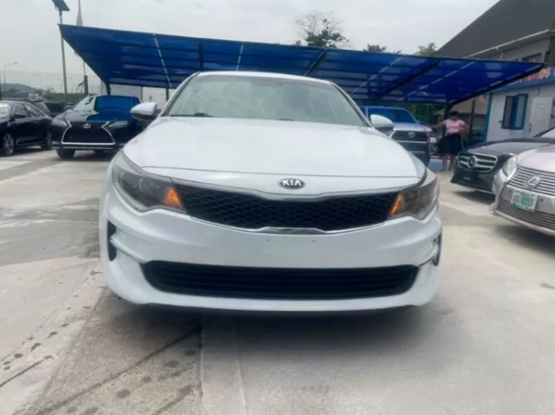 KIA Optima   - 2017