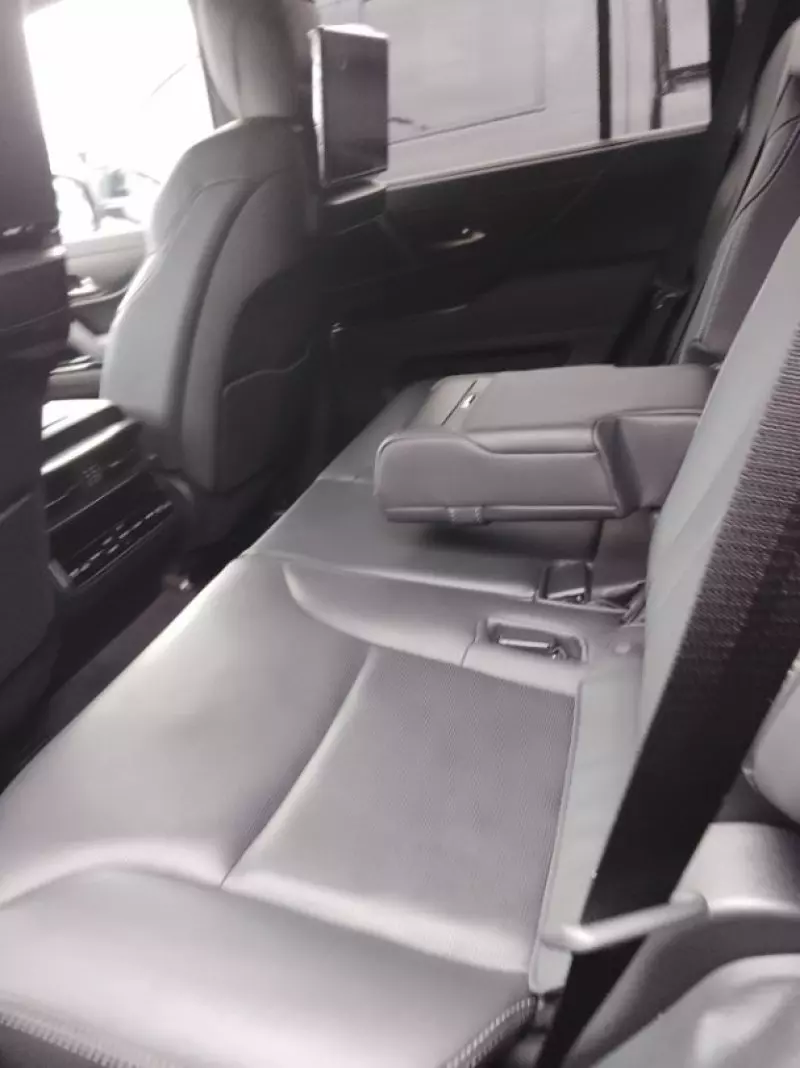 Lexus LX 600 - 2023