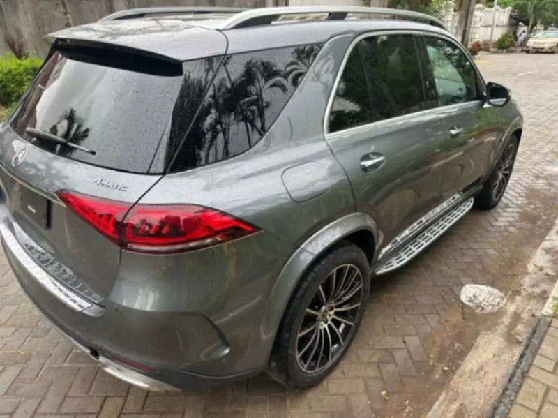 Mercedes-Benz GLE-Class   - 2022