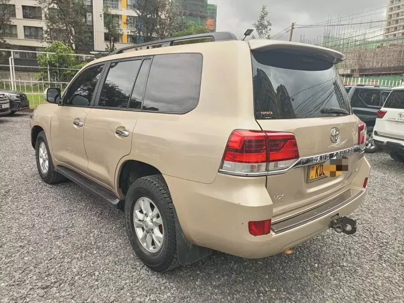 TOYOTA Landcruiser Vx V8    - 2014