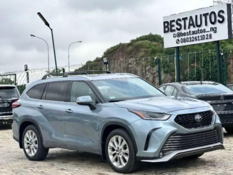 TOYOTA Highlander - 2022