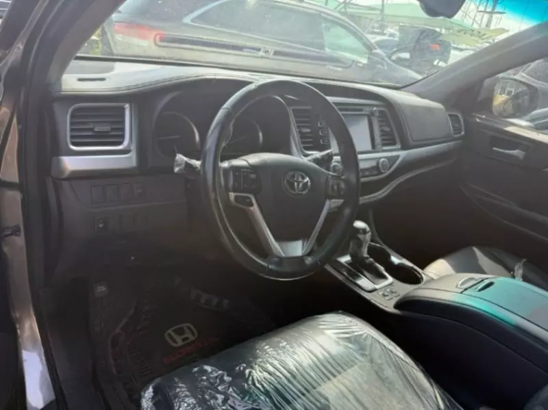 Toyota Highlander - 2015