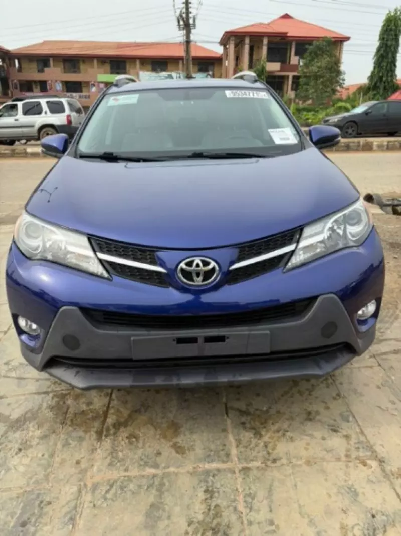 TOYOTA Corolla   - 2015