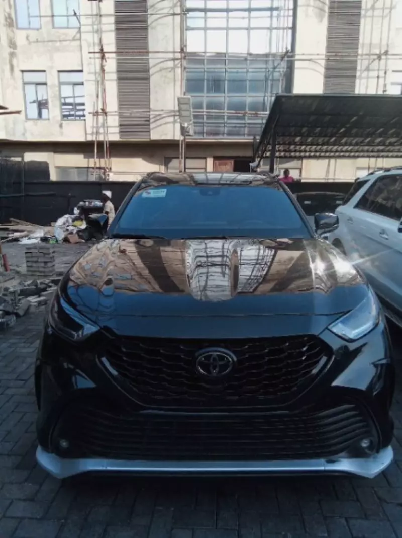 Toyota Highlander   - 2023