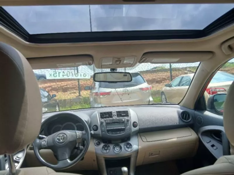Toyota RAV4   - 2010
