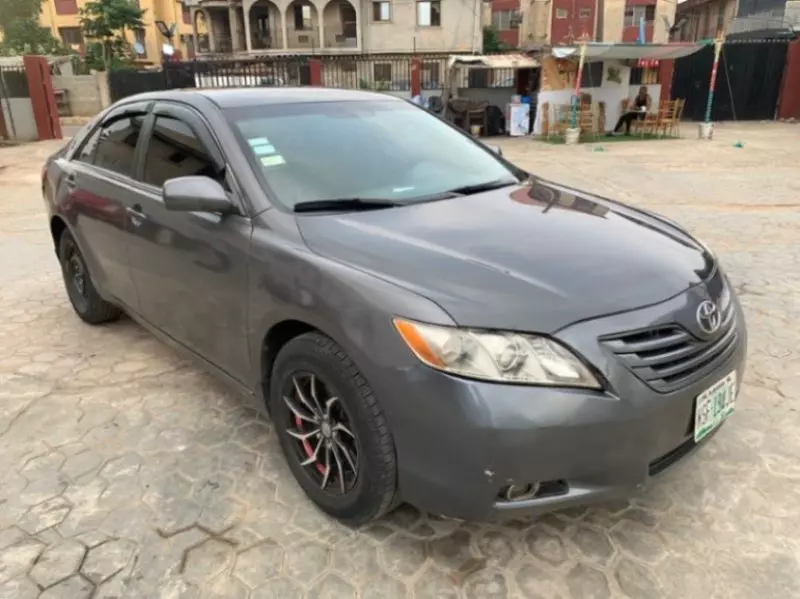 Toyota Camry   - 2008