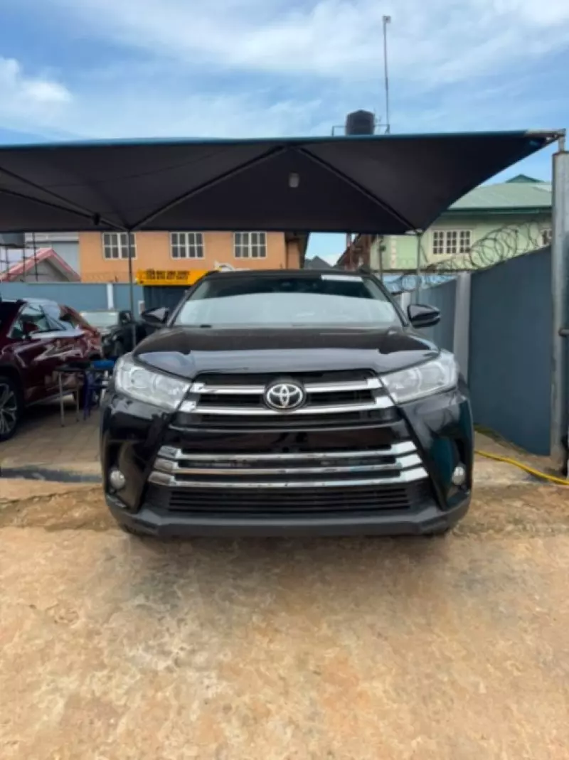 Toyota Highlander   - 2018