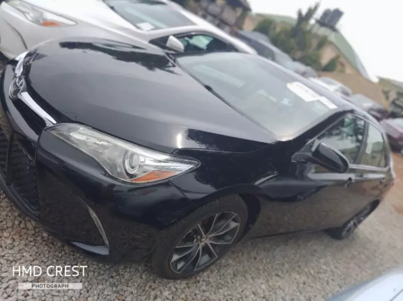 TOYOTA Camry   - 2015