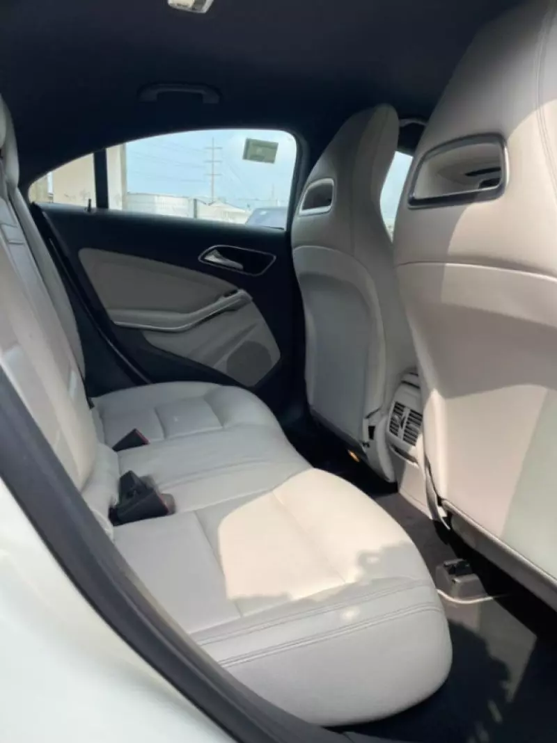 Mercedes-Benz CLA 250   - 2015