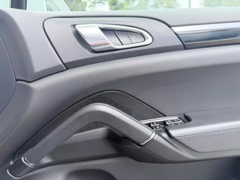 PORSCHE Cayenne - 2016