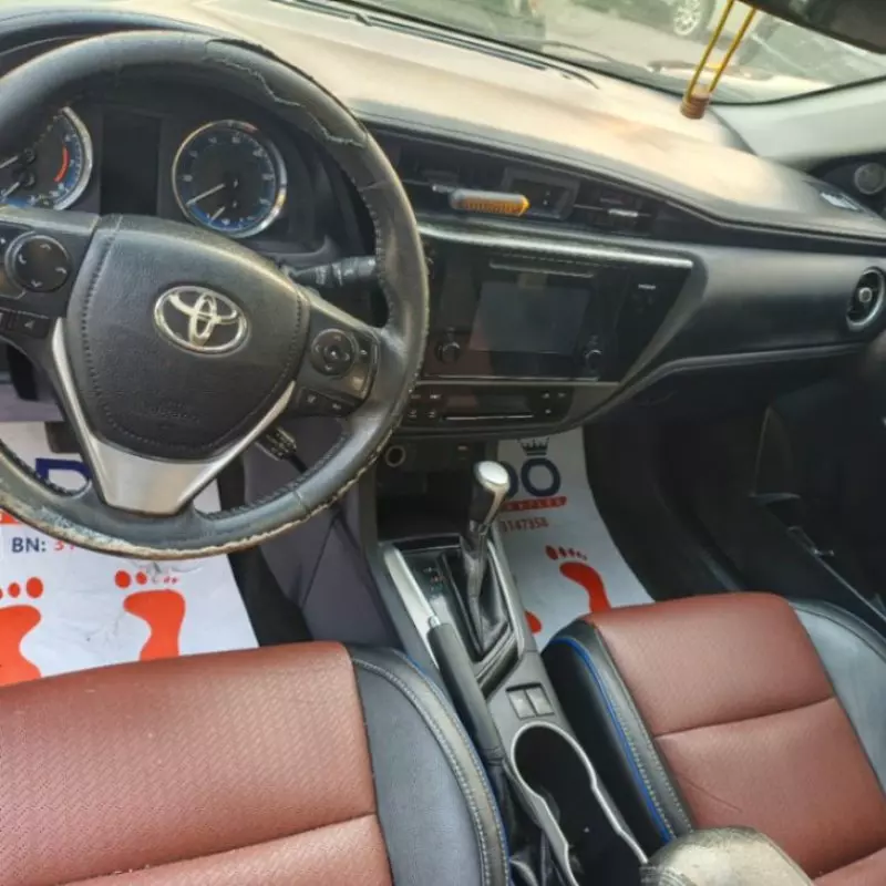 Toyota Corolla   - 2013