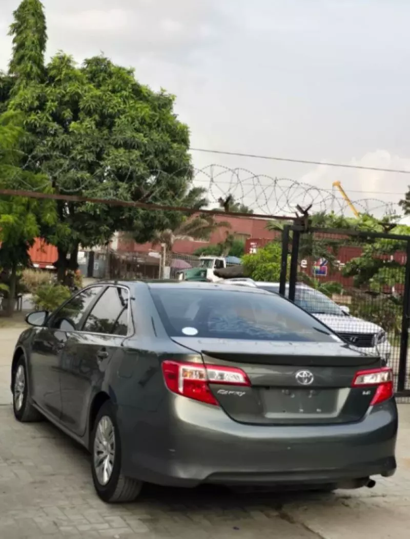 TOYOTA Camry   - 2014