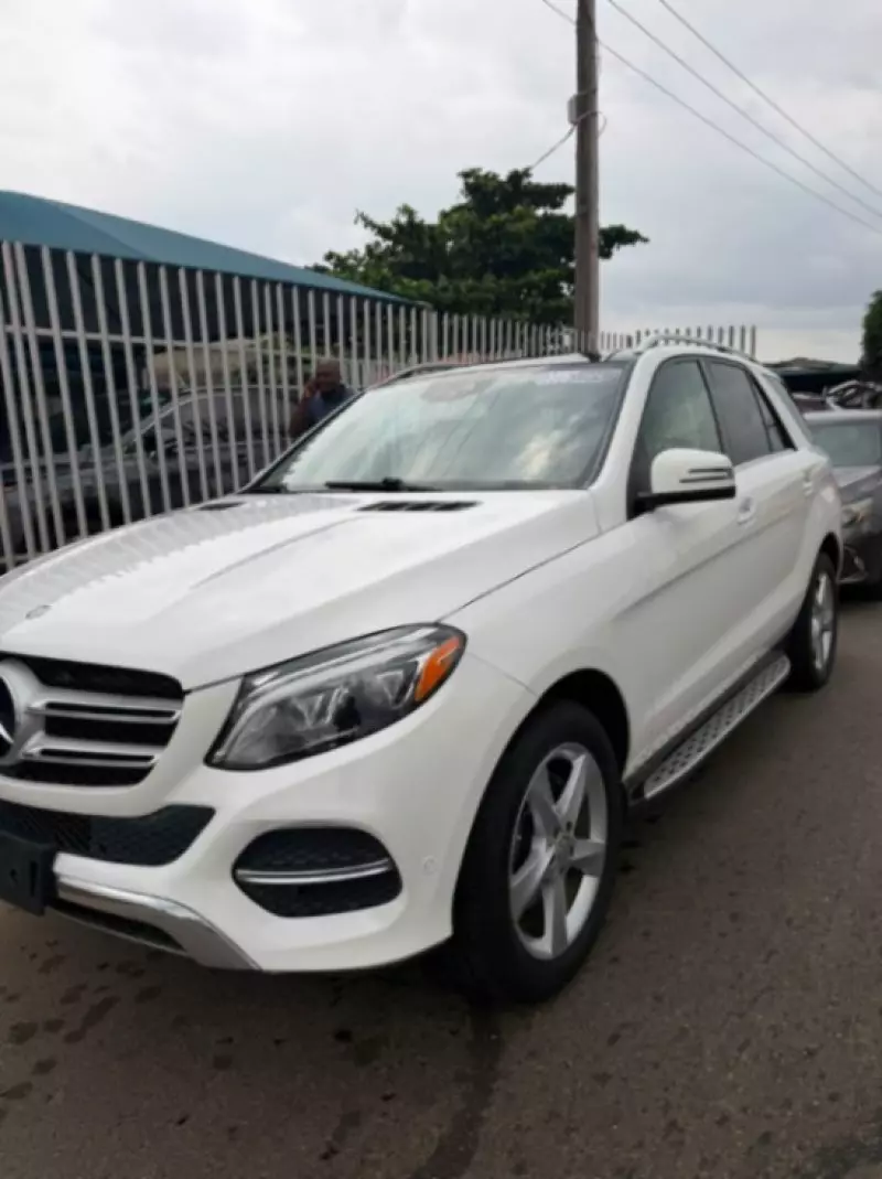 Mercedes-Benz GLE 350 - 2017