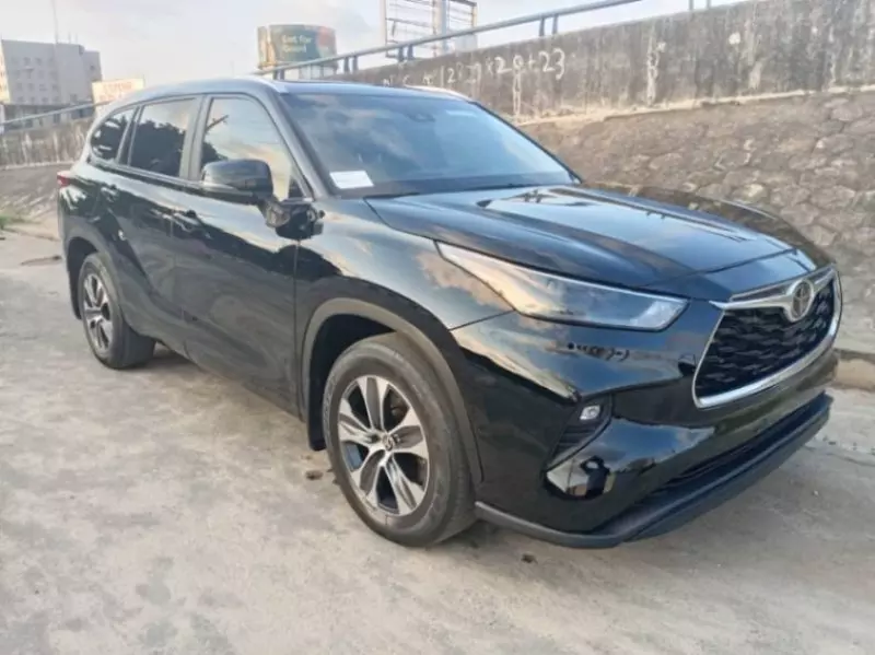 Toyota Highlander   - 2023