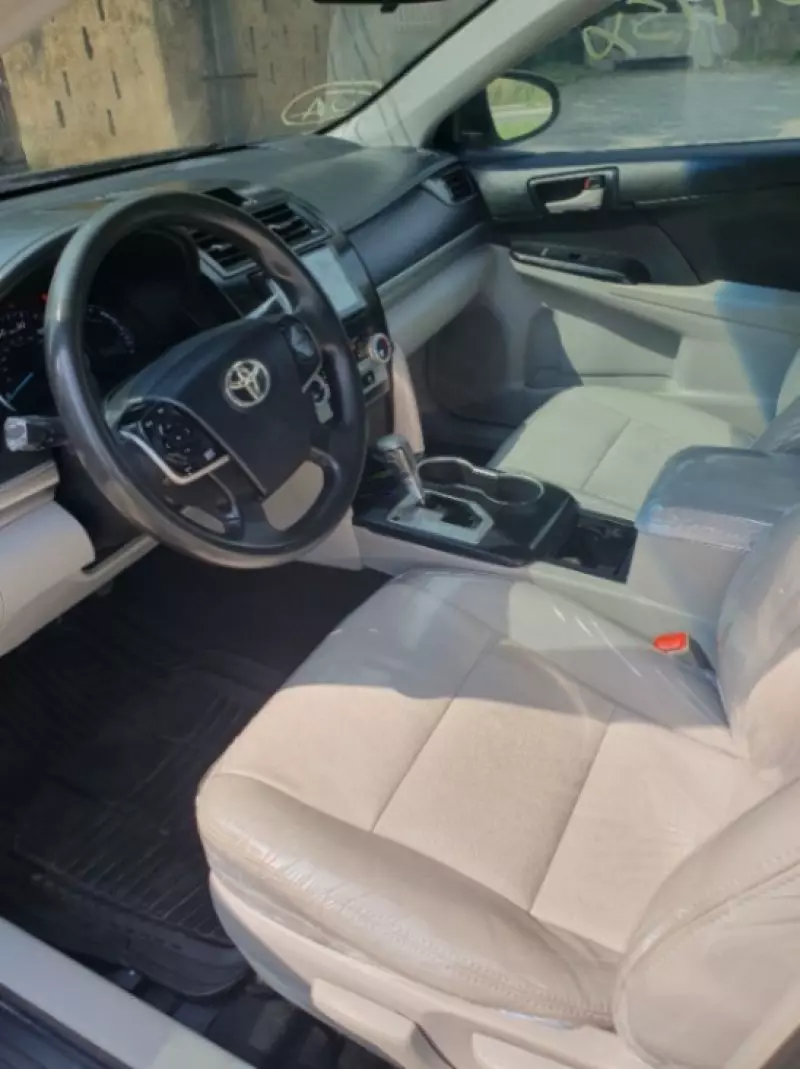 Toyota Camry   - 2013