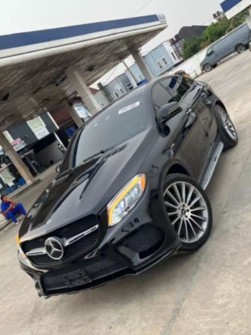 Mercedes-Benz GLE 43 AMG - 2019