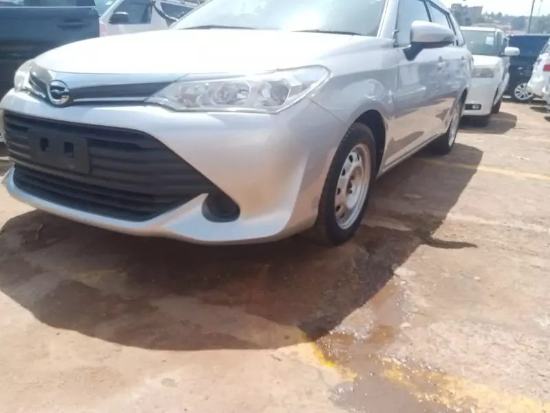 Toyota Fielder    - 2016