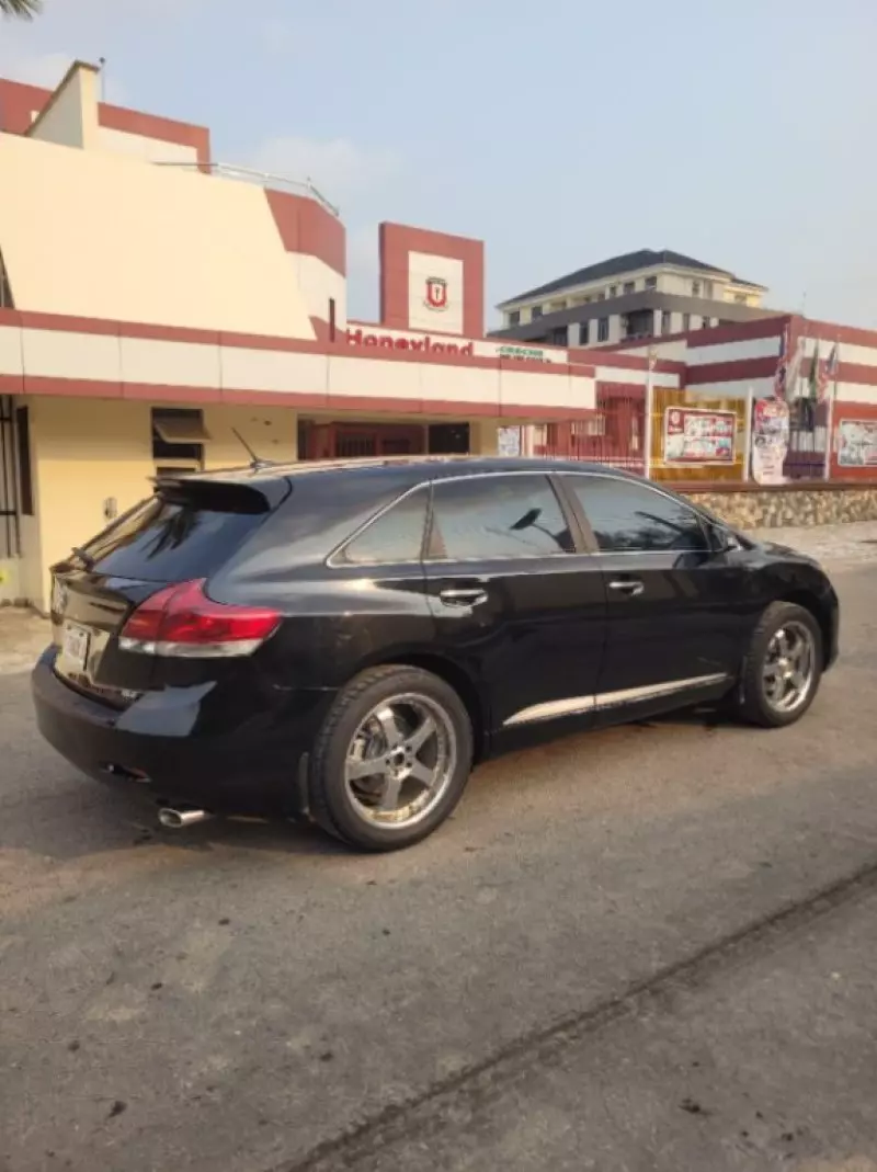 Toyota Venza   - 2013