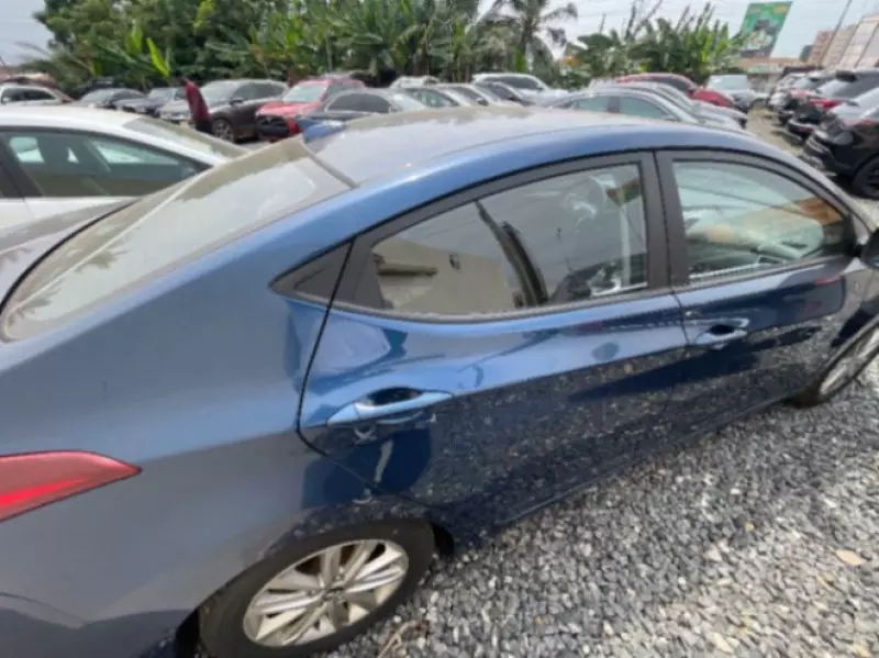 Hyundai Elantra   - 2016