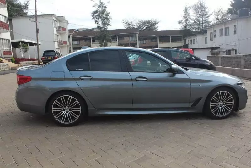 BMW 530i   - 2018