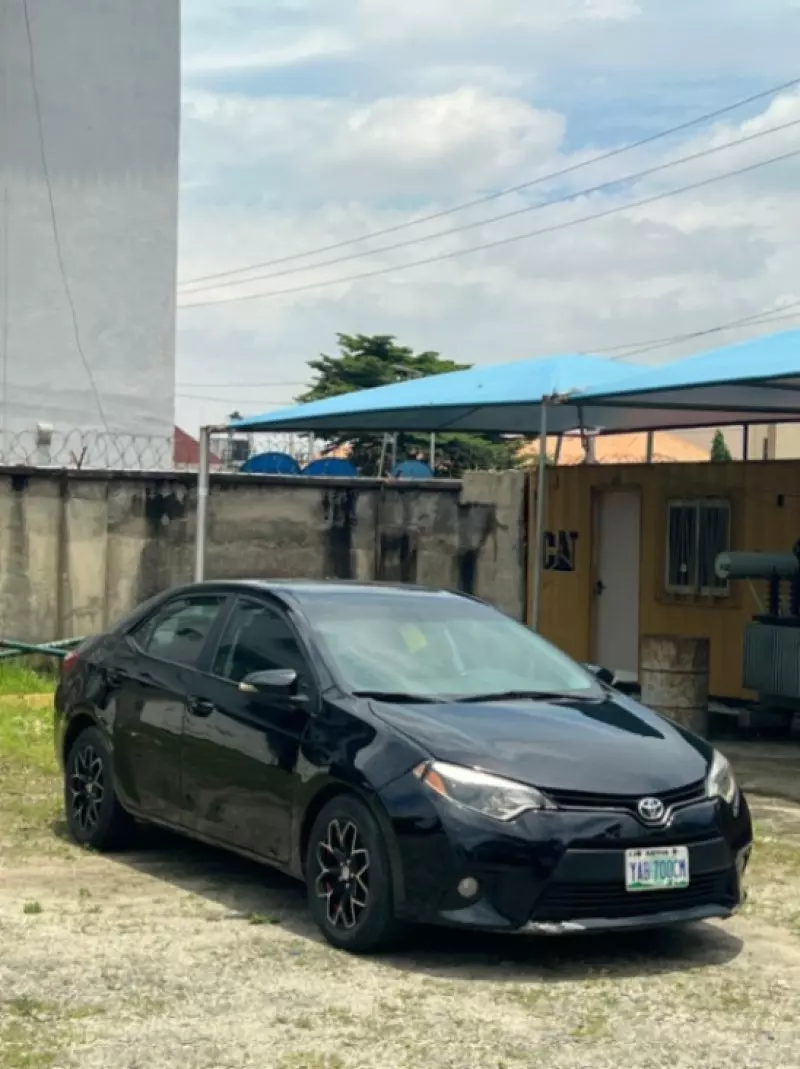 TOYOTA Corolla - 2016